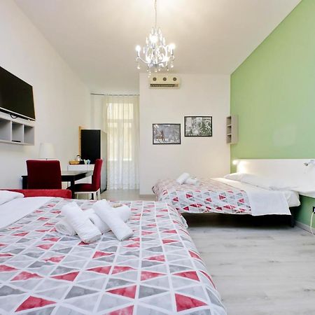 Lucky Holiday Rooms Rome Exterior photo